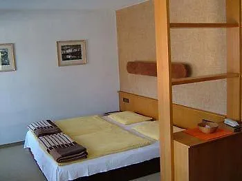Lejlighedshotel Antonia 3*